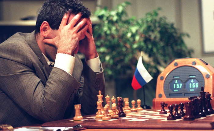 10 năm sau thất bại trước AI ở môn cờ vua, con người vẫn tiếp tục chiến đấu