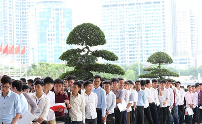 Hé lộ mức lương Samsung Việt Nam trả cho sinh viên mới tốt nghiệp đại học
