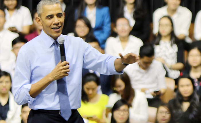 Những câu hỏi hóc búa của giới trẻ Việt khiến ông Obama "đứng hình"