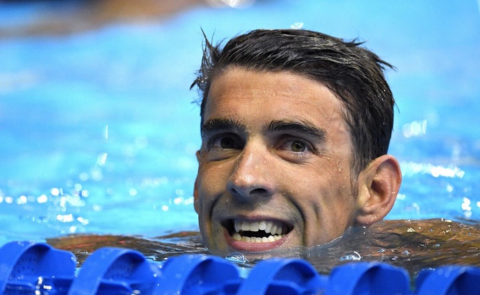 Kình ngư vô địch Olympic Michael Phelps khẳng định ai cũng tiểu ra bể bơi hết