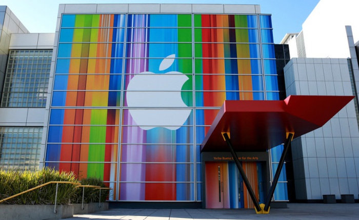 Nhà thiết kế từng tham gia tạo nên iPhone vừa "dứt tình" với Apple