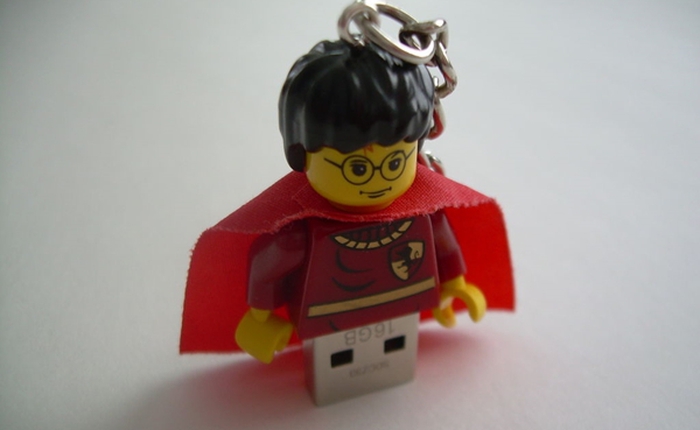 Tự tạo cho mình một chiếc USB LEGO cực độc đáo