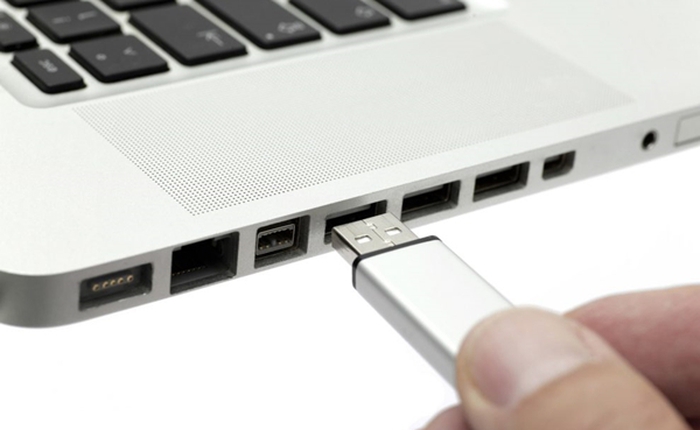Đây là cách giúp các bạn khóa tất cả các cổng USB trên máy tính phòng tránh lây nhiễm Virus