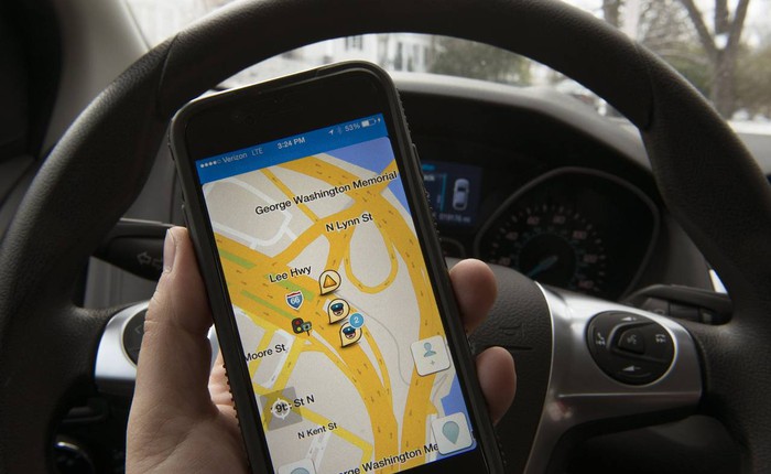 Google chính thức nhảy vào cuộc chiến đặt xe, phát đại bác cực mạnh bắn thẳng vào Uber