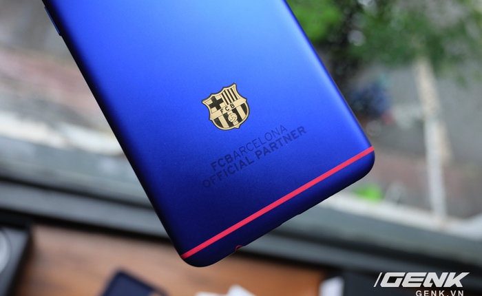 Smartphone Oppo phiên bản giới hạn dành riêng cho fan ruột của Barcelona