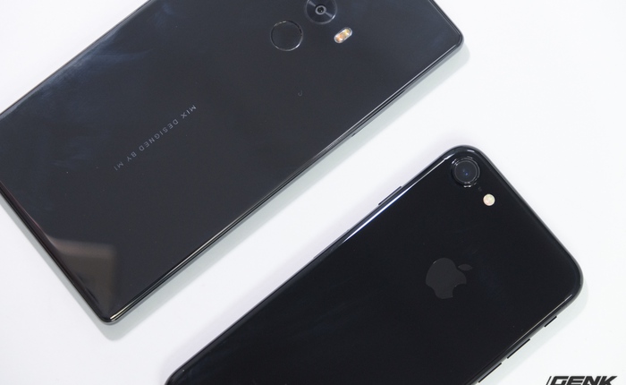 iPhone 7 Jet Black và Xiaomi Mi Mix: Ai sẽ giành danh hiệu "Chiếc máy bẩn nhất 2016"?