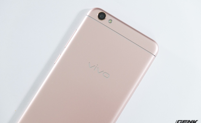 Mở hộp Vivo V5: Camera selfie 20MP, RAM 4GB, chơi nhạc Hi-Fi, giá 5.99 triệu đồng