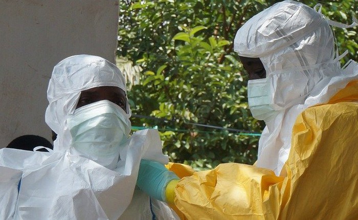 Vừa tuyên bố hết dịch, WHO lại phát hiện thêm một bệnh nhân mới nhiễm Ebola