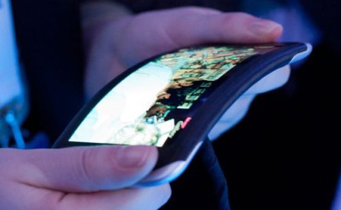 iPhone tiếp theo sẽ sử dụng màn hình OLED uốn cong?