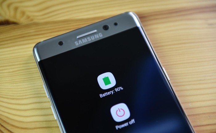Galaxy Note7 tại Việt Nam bắt đầu nhận bản cập nhật hạn chế sạc pin, khiến người dùng buộc phải đổi máy