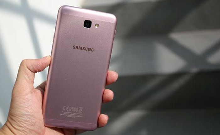 Đặt Samsung Galaxy J7 Prime lên bàn cân với các đối thủ, thắng thua đã rõ ràng