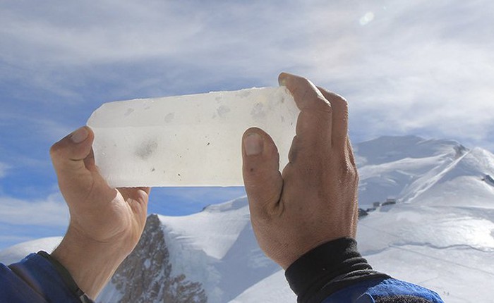Các nhà khoa học bắt đầu lưu trữ mẫu băng vì lo sợ một ngày nào đó tất cả băng trên thế giới sẽ biến mất