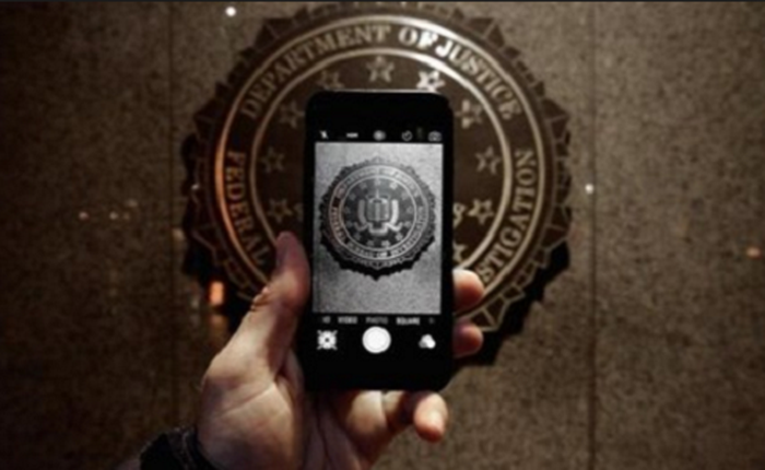 Tổng thống Donald Trump sẽ ban hành luật cho phép mở khóa bất kỳ iPhone nào?