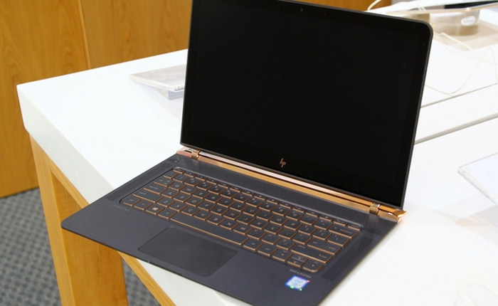 Chiêm ngưỡng laptop HP mỏng nhất thế giới giá 43 triệu mới bán ra tại Việt Nam