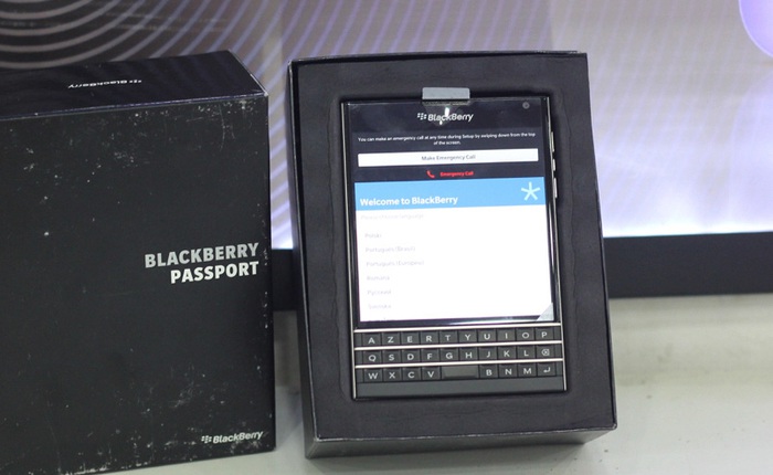 BlackBerry Passport xách tay giá chưa tới 6 triệu ồ ạt về Việt Nam, thêm một siêu phẩm tụt về phân khúc bình dân