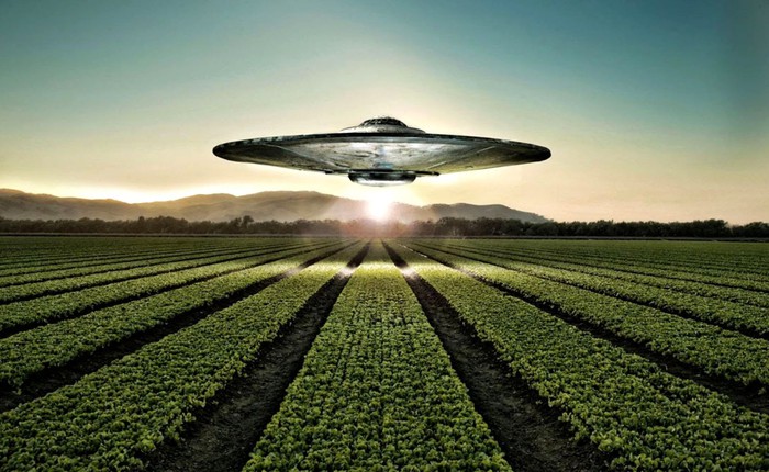 Ảnh chụp thực tế 7 tài liệu một thời tuyệt mật của CIA liên quan đến UFO