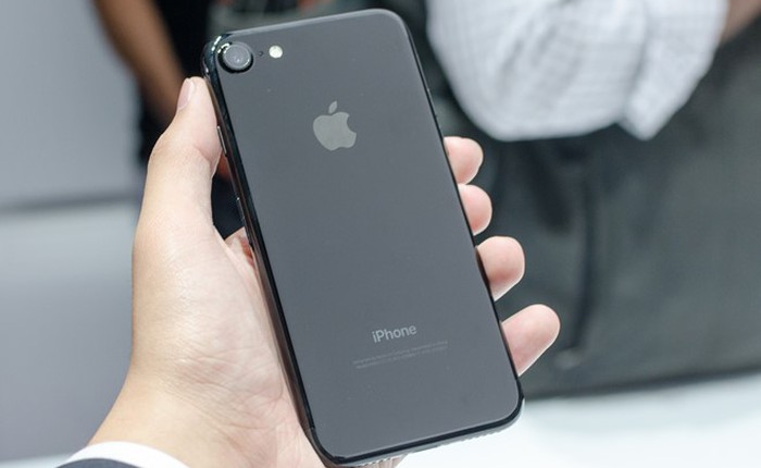 Tại sao Jet Black là màu nổi bật nhất của iPhone 7, nhưng người dùng Việt lại tỏ ra không mặn mà?
