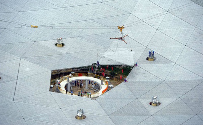 Trung Quốc hoàn thành kính thiên văn lớn nhất thế giới, to bằng 30 sân bóng đá