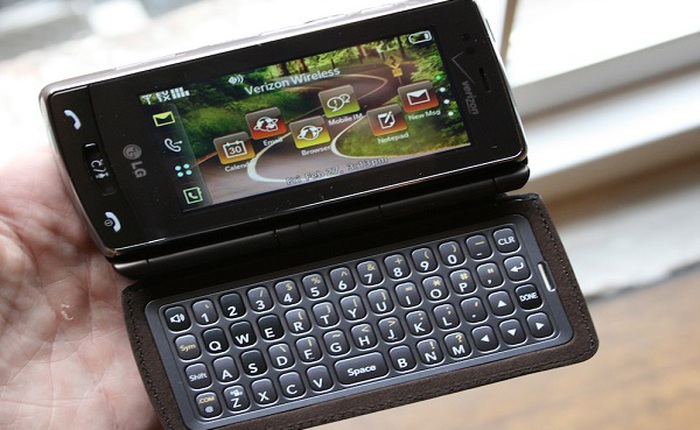 Ít ai biết được trước khi siêu phẩm G5 ra mắt, LG từng có một chiếc điện thoại "xếp hình" khác