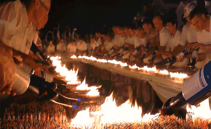 Bữa tiệc sinh nhật với nhiều nến nhất từ trước tới nay, hơn 72.000 cây nến cùng được đốt cháy