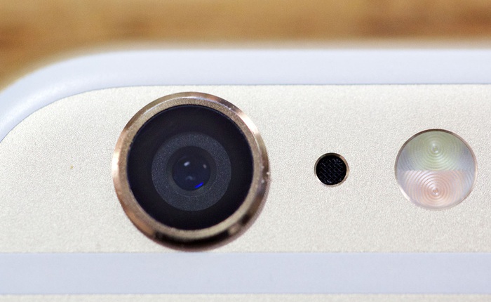 Có thể bạn không để ý nhưng chiếc lỗ đen bên cạnh camera iPhone này rất quan trọng