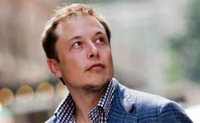 Elon Musk cũng là dân nhập cư, tới Mỹ để trốn nghĩa vụ quân sự