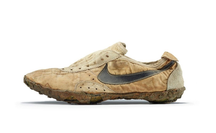 Đôi giày đầu tiên của Nike đang được bán đấu giá lên tới 188 triệu đồng trên Ebay