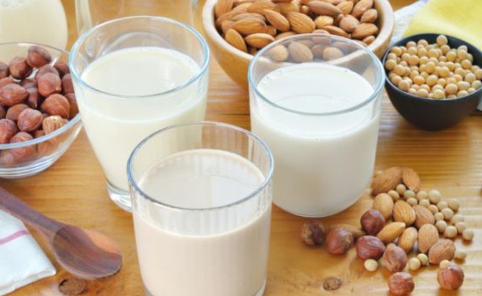 Ngày nay có quá nhiều loại sữa, bạn nên uống sữa gì?