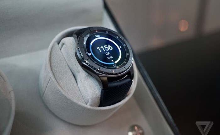 Samsung Gear S3 chính thức ra mắt: "To, dày, nạc thịt"