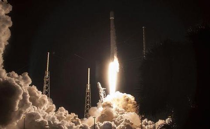 SpaceX bị đòi bồi thường 50 triệu USD hoặc 1 lần phóng tên lửa miễn phí, sau tai nạn khiến vệ tinh Facebook phát nổ