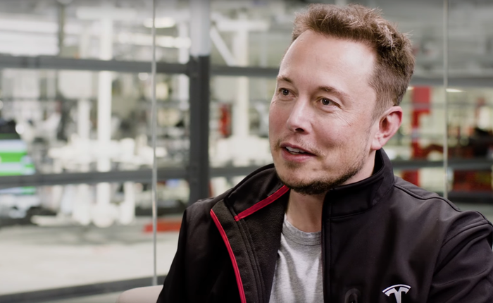 Elon Musk: “Chúng ta cần phải được trả lương dù không làm gì, bởi robot sẽ cướp mất việc làm của tất cả mọi người”