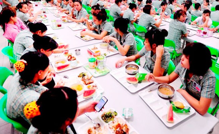 Mỗi ngày Samsung Thái Nguyên dư thừa tới 15 tấn thức ăn
