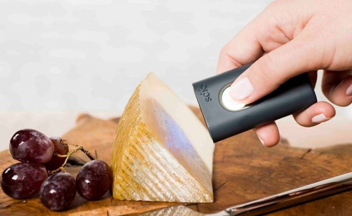 Người Nhật mới phát minh ra một thiết bị giúp bạn phát hiện thực phẩm ôi thiu cực dễ dàng