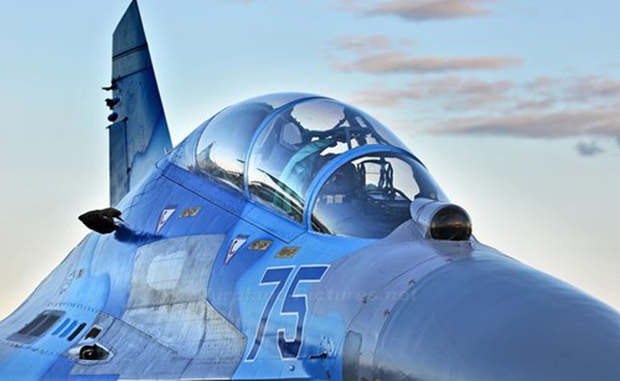 Sức mạnh chưa biết về máy bay Su-27UBK Việt Nam