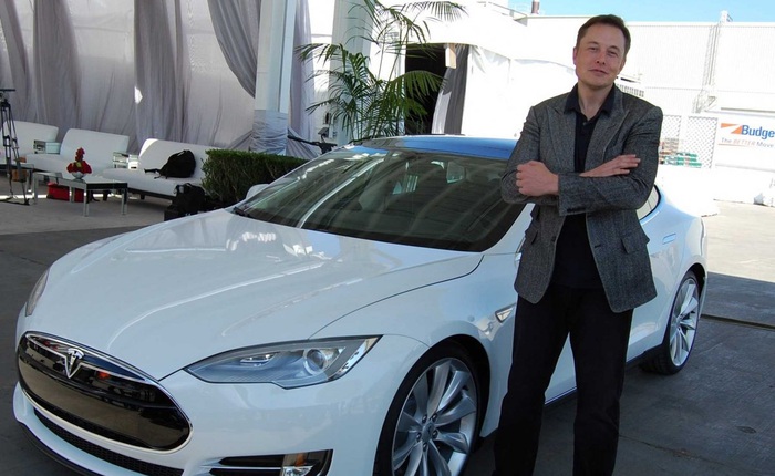 Elon Musk đã trình diễn sản phẩm "tệ nhất thế giới" như thế nào trước đồng sáng lập Google