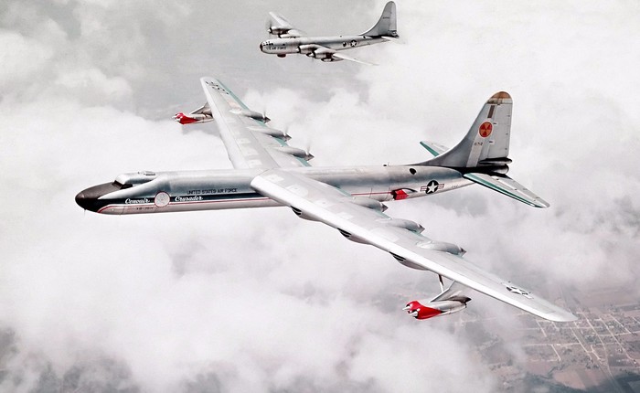 Một chiếc máy bay ném bom thời Chiến tranh Lạnh đã để lại cho ta chìa khóa mở ra tương lai
