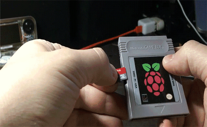 Cải tiến bằng Raspberry Pi, máy Game Boy cũ kỹ bỗng chơi được hàng ngàn trò chơi khác nhau