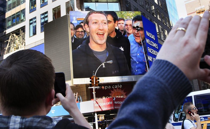 Số liệu đã chỉ rõ Facebook chính là "nguồn nuôi" cho hầu hết các trang tin giả mạo