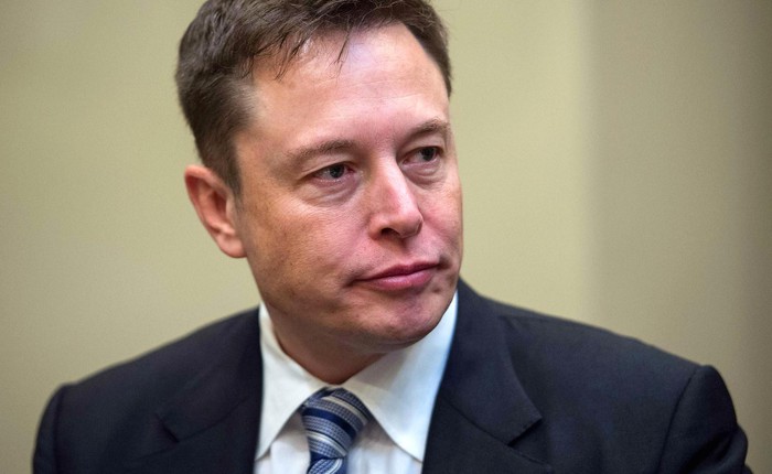 Các chuyên gia phân tích cho rằng Tesla khó có thể thành công nếu Elon Musk cứ tiếp tục ôm đồm quá nhiều tham vọng như hiện tại