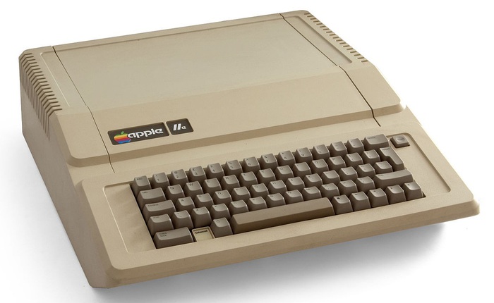 Có một thông số mà ngay cả laptop cao cấp hiện nay cũng thấp hơn máy tính Apple IIe ra mắt 30 năm trước