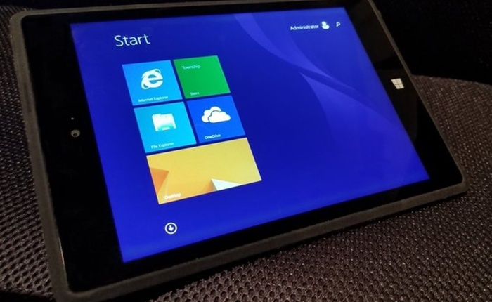 Đây là chiếc Surface Mini từng bị Microsoft bỏ rơi