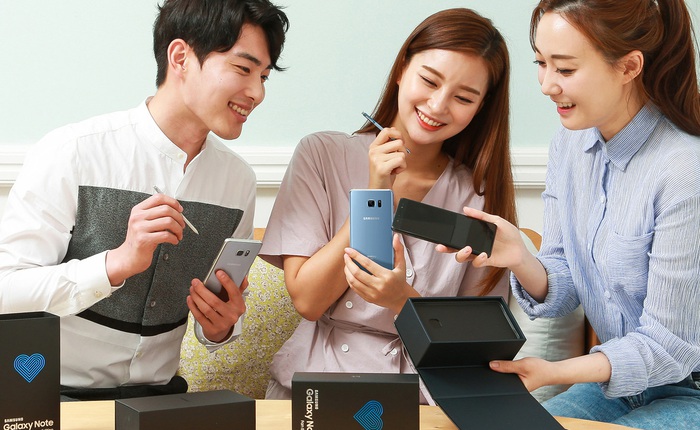 Galaxy Note7 chính thức hồi sinh với tên gọi Galaxy Note Fan Edition: Sử dụng linh kiện mới, pin 3200mAh, hộp có logo trái tim, 400.000 máy tại Hàn Quốc, giá 13.8 triệu, 7/7 bắt đầu bán