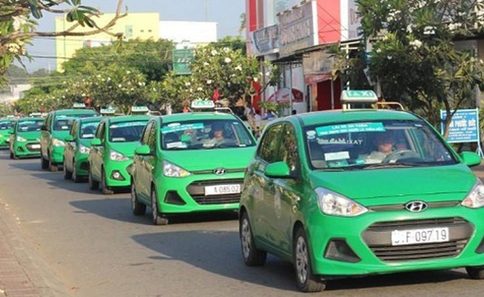 TS. Nguyễn Đức Thành: Không để taxi truyền thống đơn độc trước Uber, Grab