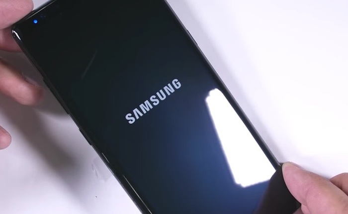 Samsung Galaxy Note 8 vượt qua thử thách chống xước, chống cong và chống nhiệt