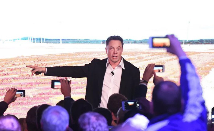 Elon Musk: Nếu không đặt tiêu chuẩn cao cho nhân viên, chúng tôi sẽ chết