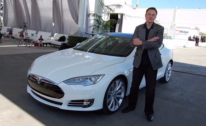 12 bí mật về xe điện Tesla mà không phải ai cũng biết