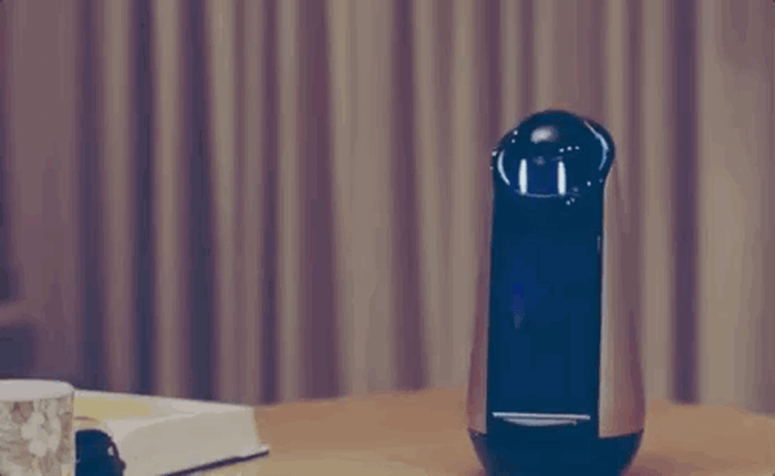 Trợ lí robot Xperia Hello của Sony chuẩn bị lên kệ với giá 1.300 USD, đắt gấp hơn 10 lần đối thủ Amazon Echo