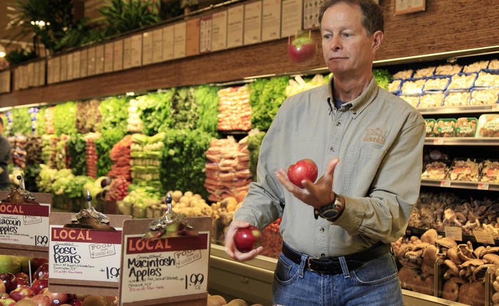 Amazon toan tính gì trong thương vụ thâu tóm chuỗi siêu thị thực phẩm sạch Whole Foods?