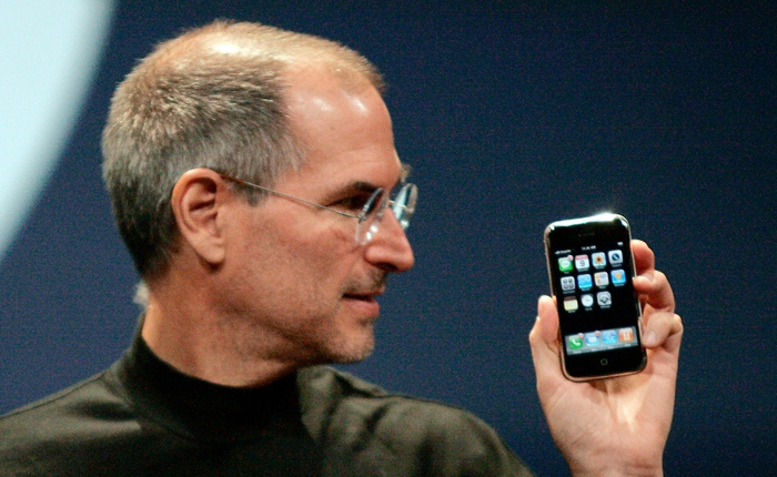 Sự xuất hiện của iPhone đã giúp ngành công nghệ vượt qua cả dầu mỏ trong 1 thập kỷ qua