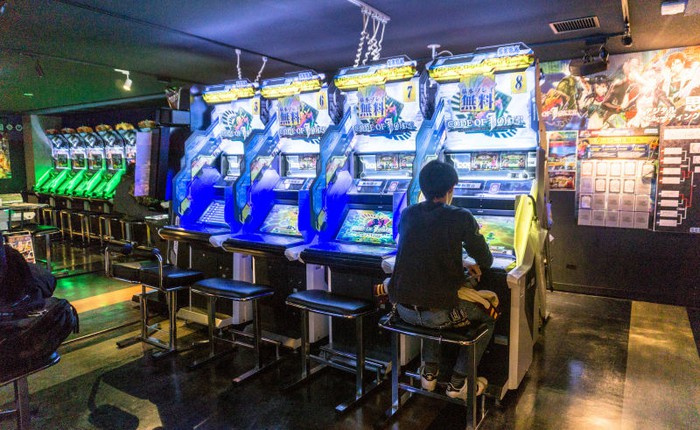 Tại sao những chiếc máy Game thùng vẫn "sống vui, sống khỏe" tại Nhật Bản?